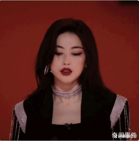 朱珠絕美 引起了眾人的贊嘆