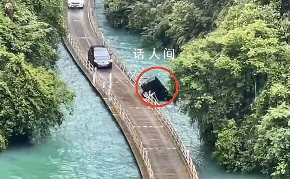 360度全景記錄車輛過恩施網紅浮橋 橋面多個減速帶