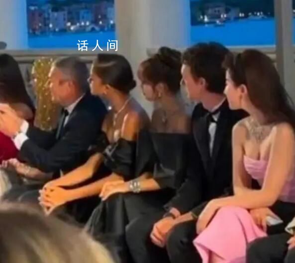 Lisa劉亦菲贊達亞同框 在社交媒體上引起了廣泛關注