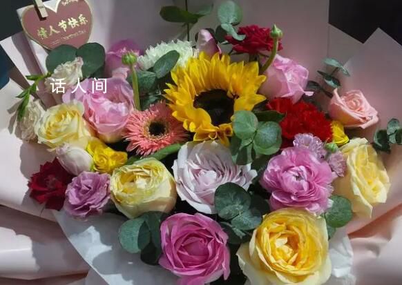 你還記得和另一半初次見面的場(chǎng)景嗎