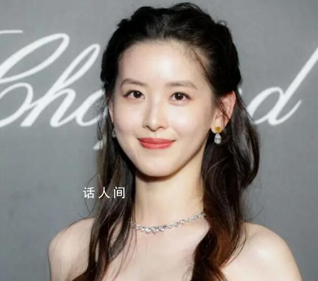 章澤天撞臉陳都靈 太像雙胞胎了