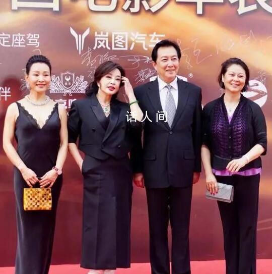 劉曉慶唐國強陳沖合體亮相 45年后我們重聚