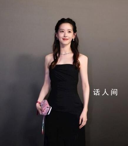 章澤天高調現身戛納晚宴 一身造型華麗時尚知性優雅顯氣質