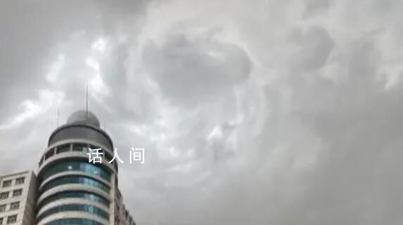 內(nèi)蒙古天空驚現(xiàn)天空之眼 通遼市科爾沁區(qū)上空出現(xiàn)小尺度渦旋