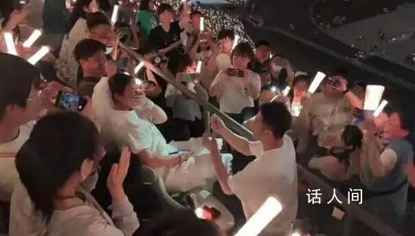 五月天現(xiàn)場多人求婚 歌迷吐槽被打擾