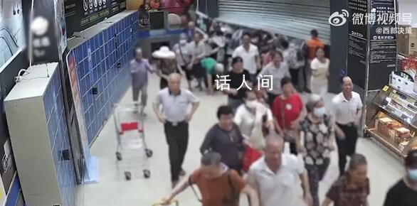 78歲老人參加超市促銷(xiāo)被擠倒骨折 超市方回復(fù)稱(chēng)讓走司法程序