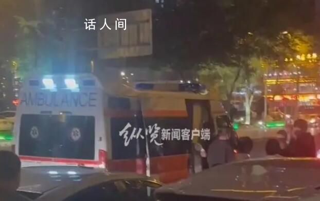 主辦方回應張杰演唱會救護車帶人進場 現場是有觀眾腳崴了