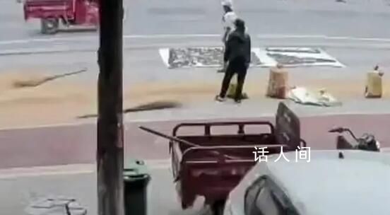 農民馬路曬糧被灑水車噴水打濕 回應：將告知司機若遇曬糧關閉水閥