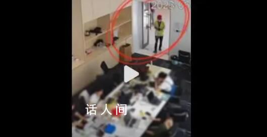 黃牛假冒電工入室 盜走201張門票