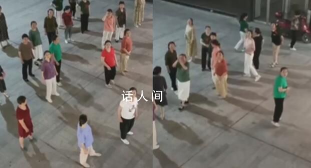男子喊話廣場舞大媽孩子中考秒勸離 還挺有素質的