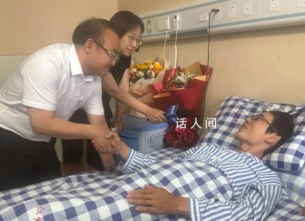 救人小哥想用捐款反哺家鄉教育 跳江救人小哥希望不要再給他捐錢