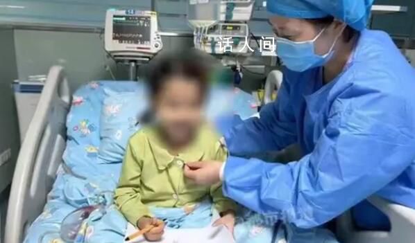 媽媽仨月瘋狂減重20斤割肝救女 目前孩子各方面情況比較平穩(wěn)