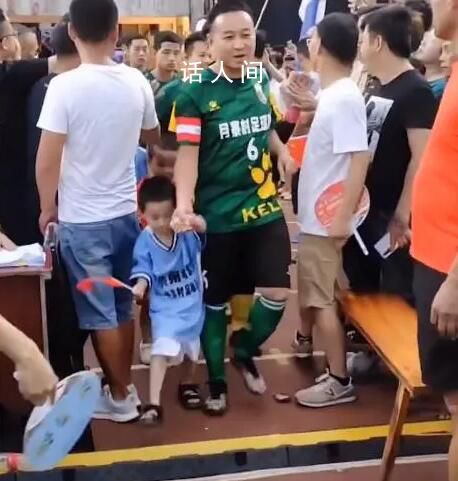 貴州村超上演倒掛金鉤進(jìn)球 名場(chǎng)面頻出