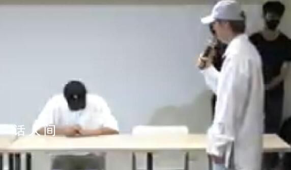 炎亞綸向邱耀樂鞠躬道歉 痛哭求原諒