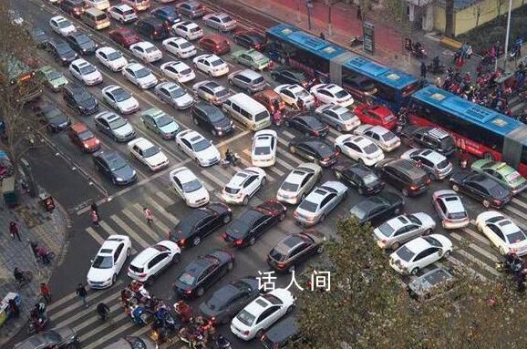 端午節有多堵?開車1小時僅走1公里