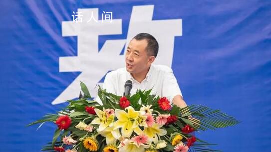 陳行甲在高校畢業典禮上演講 講自己的故事就是在引導激勵學子