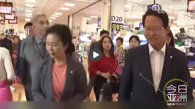 韓議員組團(tuán)去市場喝養(yǎng)殖池海水 魚都覺得荒唐