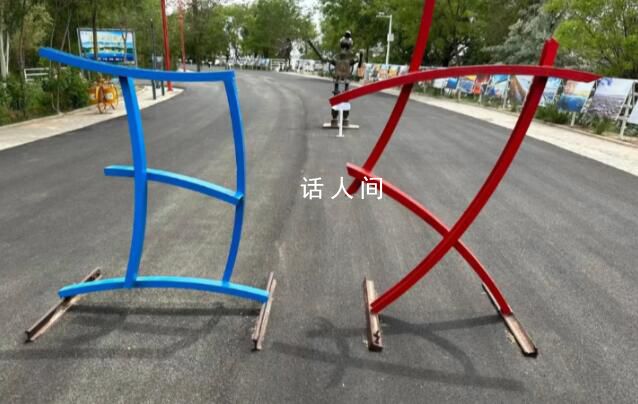 景區(qū)回應(yīng)丑女文字雕塑被指辱女 這是一個(gè)互動(dòng)項(xiàng)目