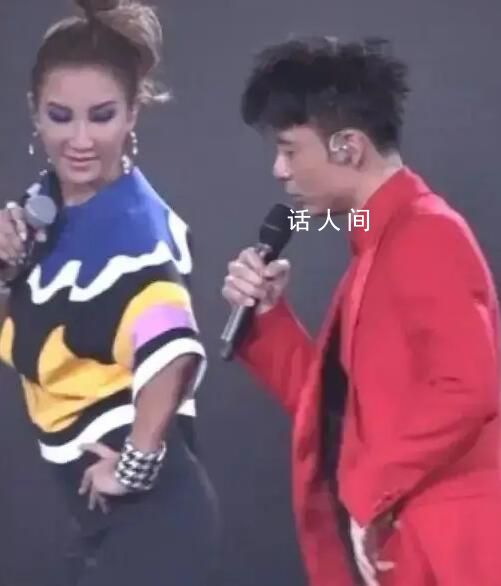 李玟不久前與李克勤演唱會上熱舞 笑容十分燦爛