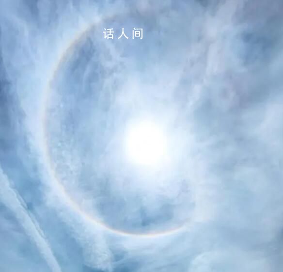 青島上空驚現超大日暈 十分壯觀