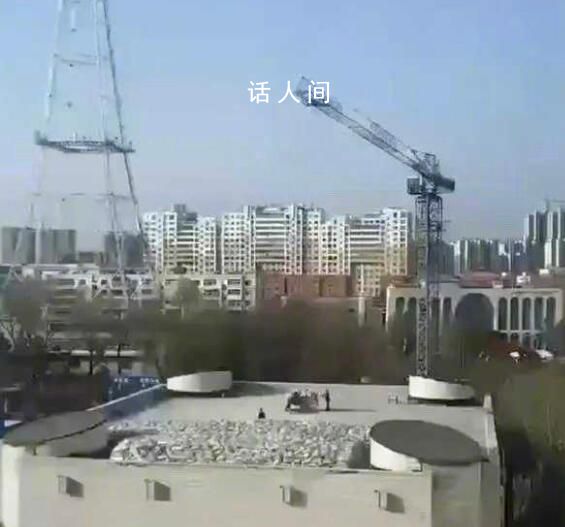 學生家屬質疑坍塌體育館救援流程 等待5小時期間無一人出面溝通傷情