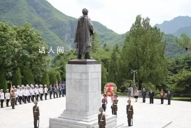 金正恩拜謁中國志愿軍烈士陵園