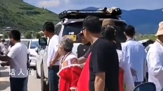 老太國道搭帳篷致堵車 路人理論被打