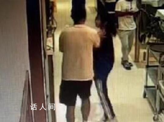 男子推搡店員稱服務業低人一等 引發關注