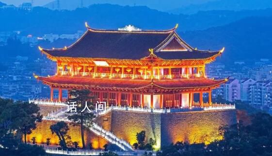 福州鎮海樓主打一個陪伴 延長亮燈27日19時到28日5時