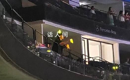 黃子韜去鹿晗演唱會了 現場與鹿晗揮手互動