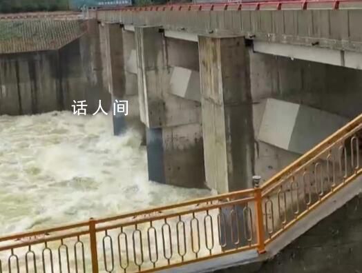 五常水庫泄洪 村民連夜趕牛撤離