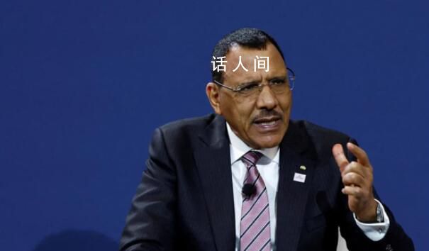 尼日爾總統被軟禁2周 食物將耗盡