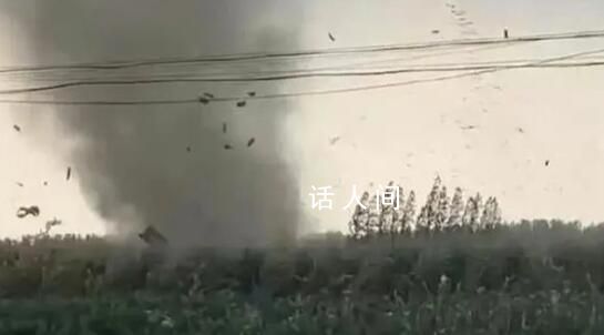 江蘇鹽城龍卷風致2死15傷 傷者均已送醫(yī)救治無生命危險