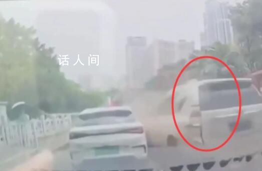 SUV連撞多車 親歷者:肇事司機(jī)在冷笑