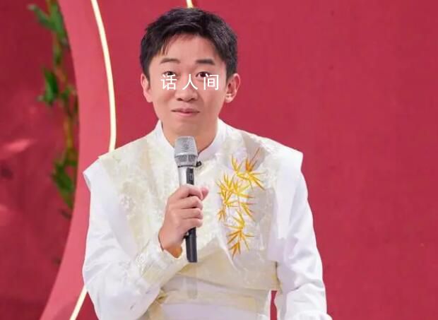 楊迪稱個(gè)人信息遭泄露 很難查到泄露者別打了我換號了