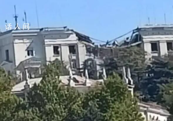 俄軍黑海艦隊(duì)總部遭導(dǎo)彈襲擊 一枚導(dǎo)彈碎片落在了盧納察爾斯基劇院附近