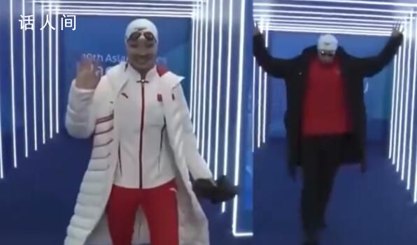 為啥游泳運動員愛穿羽絨服 穿羽絨服可以讓肌肉保持適當溫度