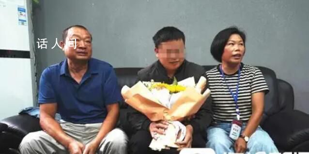 尋子媽媽吳學(xué)先與28歲兒子見面 武漢警方公布多年來的尋人細節(jié)