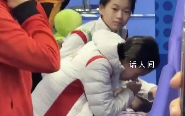 陳芋汐賽后哭了 全紅嬋在一旁安慰