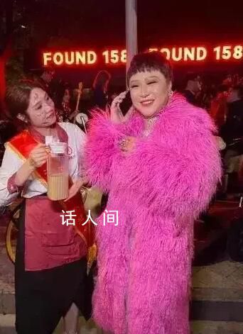 解放日報:不必指責年輕人過洋節