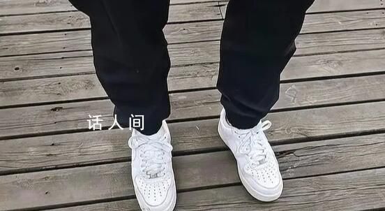 被誣陷地鐵偷拍男子穿涉事鞋出庭 兩名女生沒有出席