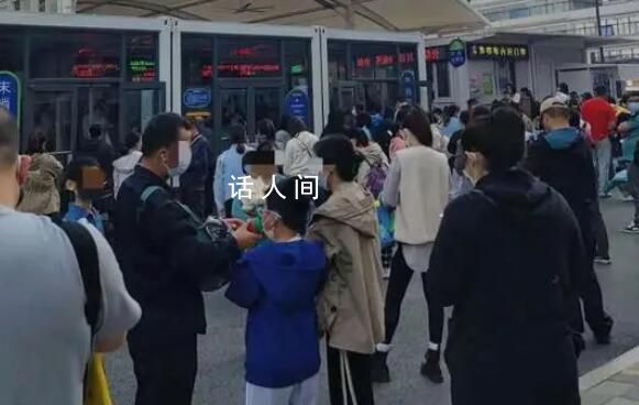 中疾控發(fā)布10月全國新冠感染情況 重癥病例209例