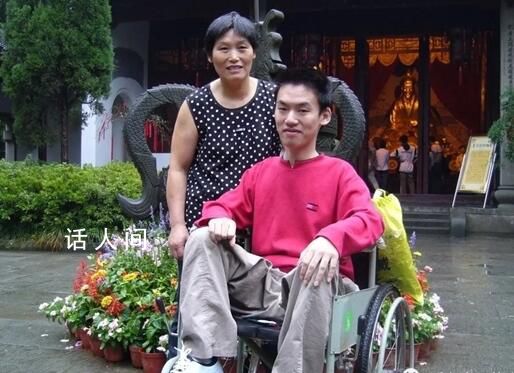 40歲“漸凍癥”網紅卓君去世 李卓君的生平事跡