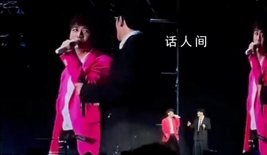 古巨基蘇有朋合唱情深深雨濛濛 現(xiàn)場(chǎng)觀眾反應(yīng)熱烈
