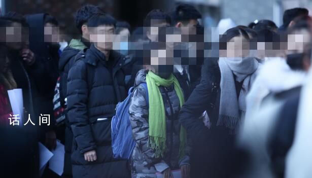 藝考考生考前被要求“回去洗頭” 學校：舞蹈類藝考對外貌著裝有規范要求