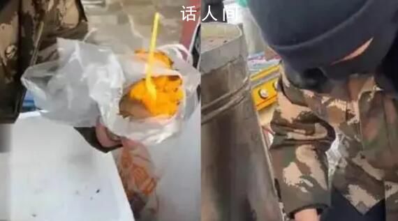 烤地瓜攤主為小土豆準(zhǔn)備勺子 溫柔的說：用不用給你們掰開用勺子吃