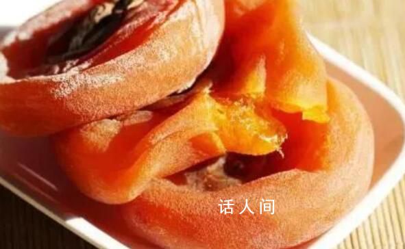 連吃10個柿餅?zāi)凶硬铧c腸穿孔 這是咋回事?