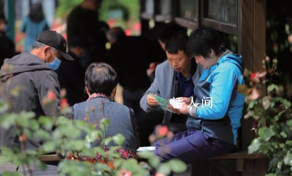 高鐵一等座為什么總有人打摜蛋?摜蛋真的有自己的道嗎?