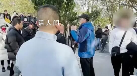 曝多名外國人偷竊普陀山香火錢 眾人對涉事的外籍游客和他們的導游進行了質問和指責