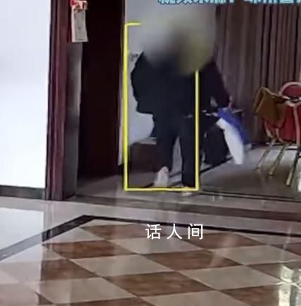 榜一大哥為刷禮物行竊摔斷腿 為女主播狂刷4萬余元禮物